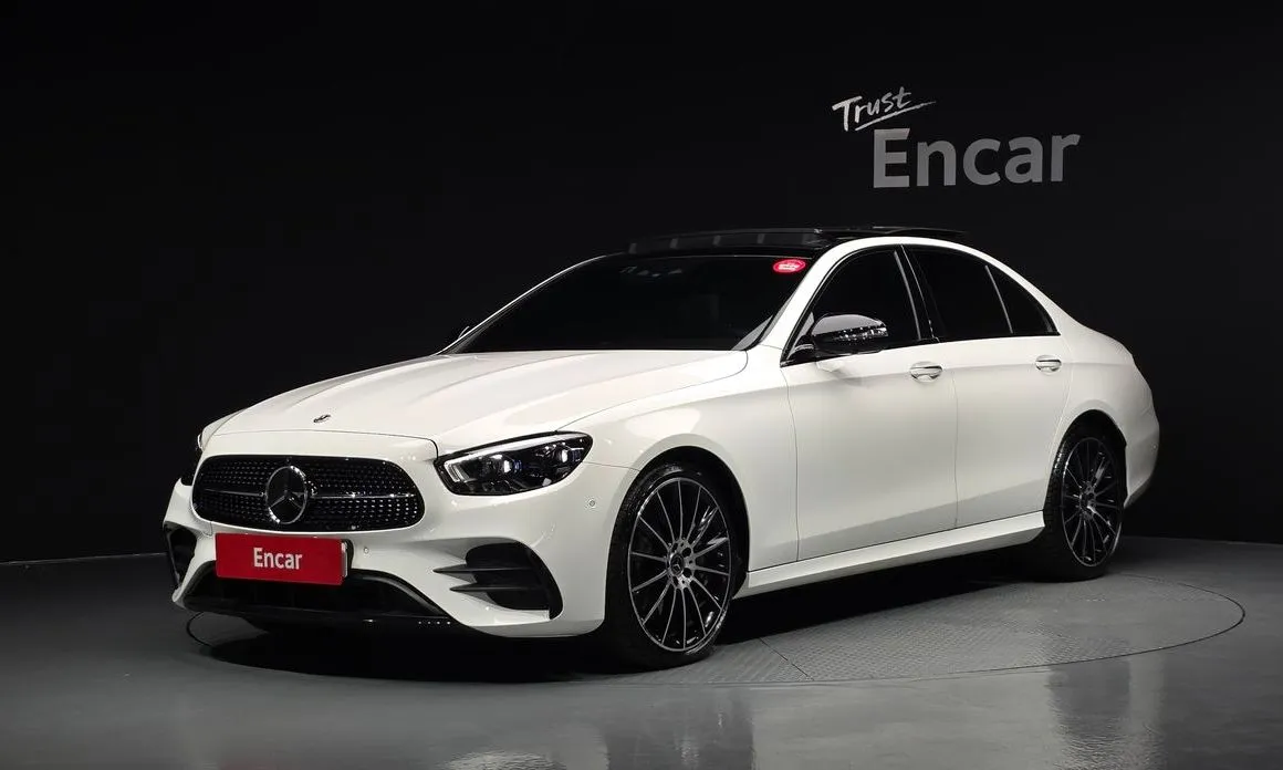 Mercedes-Benz E-Class — фото 1