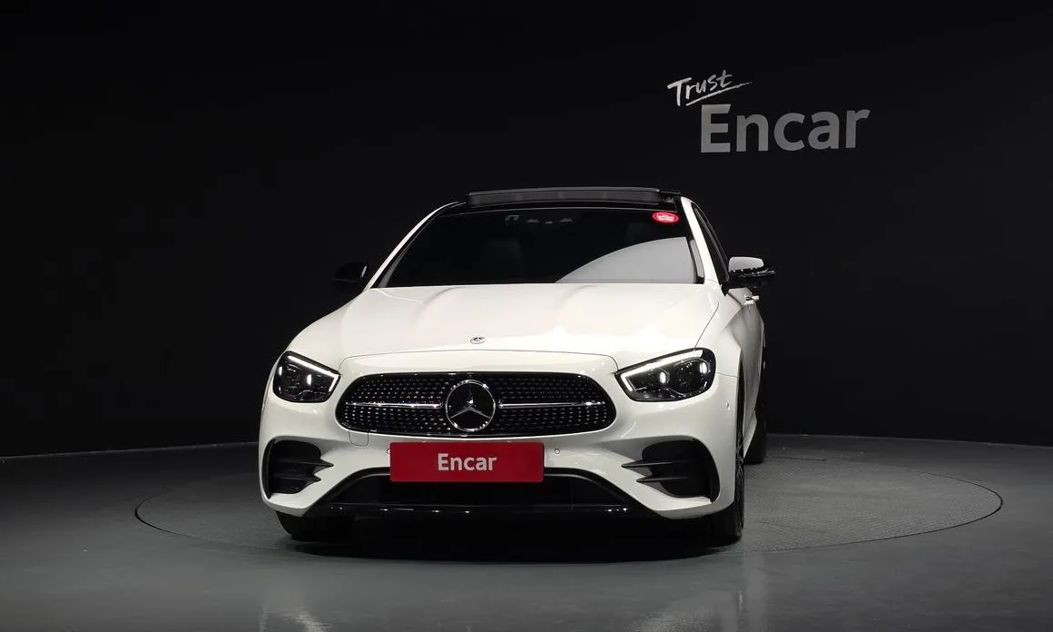 Mercedes-Benz E-Class — фото 10