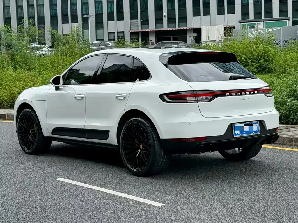 Porsche Macan — фото 7