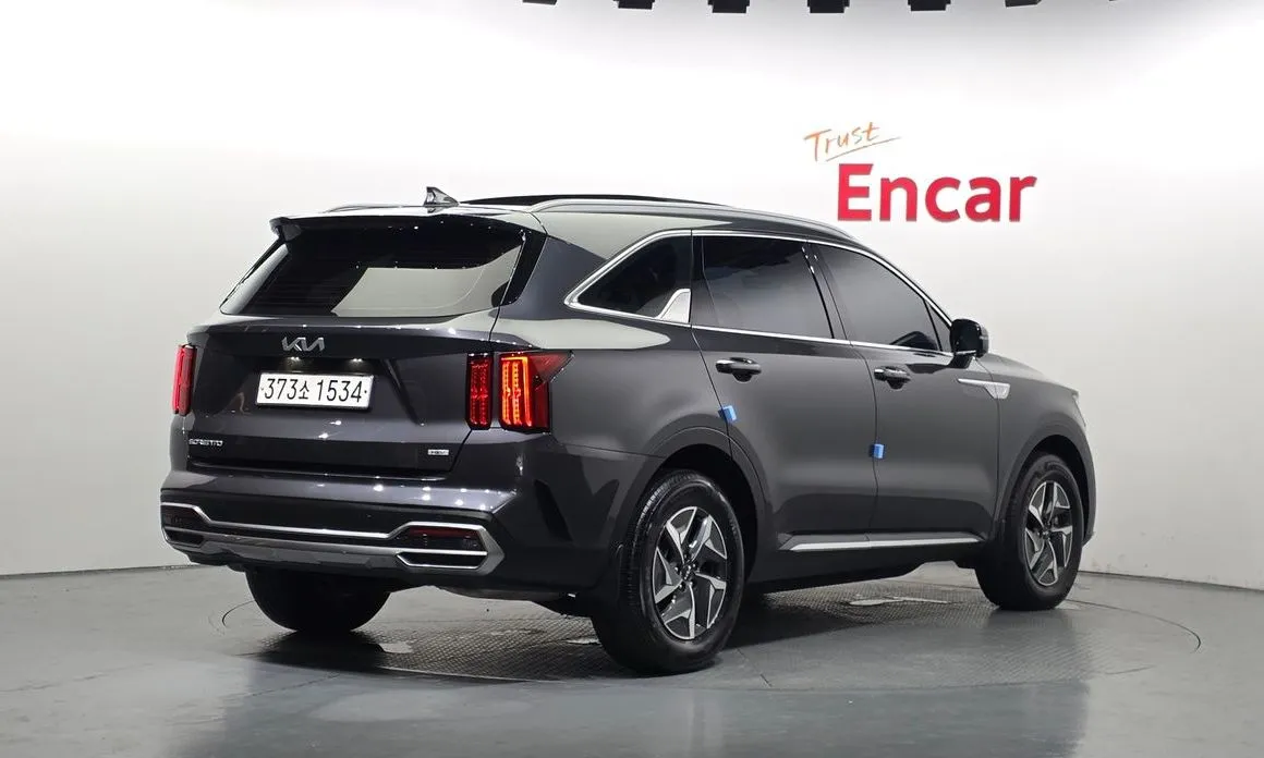 Kia Sorento — фото 9