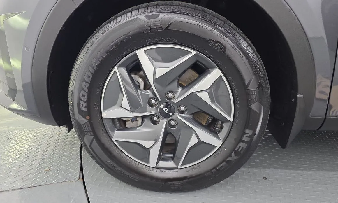 Kia Sorento — фото 4