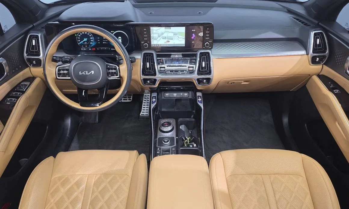 Kia Sorento — фото 8