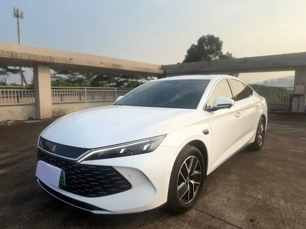 BYD Qin L — фото 1