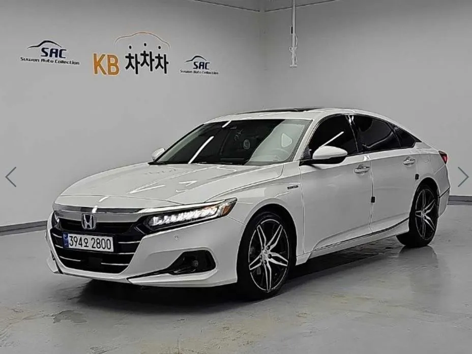 Honda Accord — фото 1