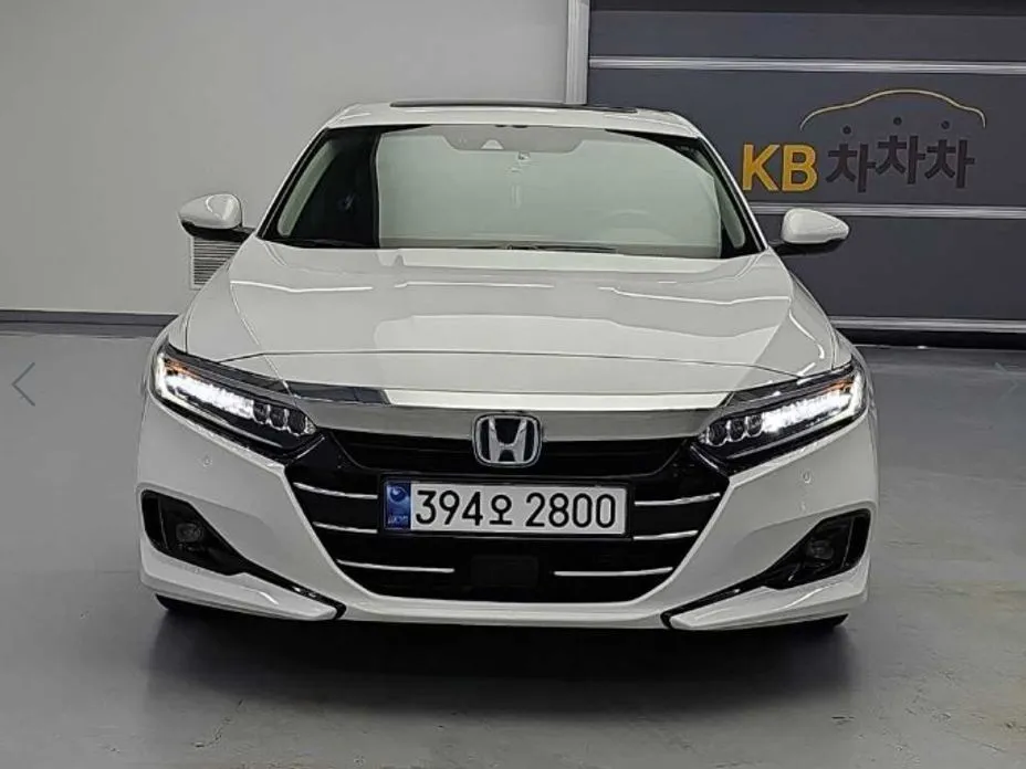 Honda Accord — фото 8