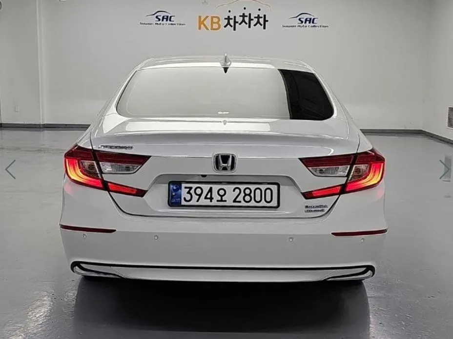 Honda Accord — фото 7