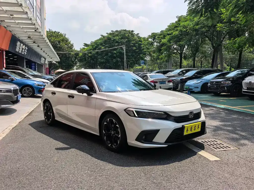 Honda Civic — фото 8