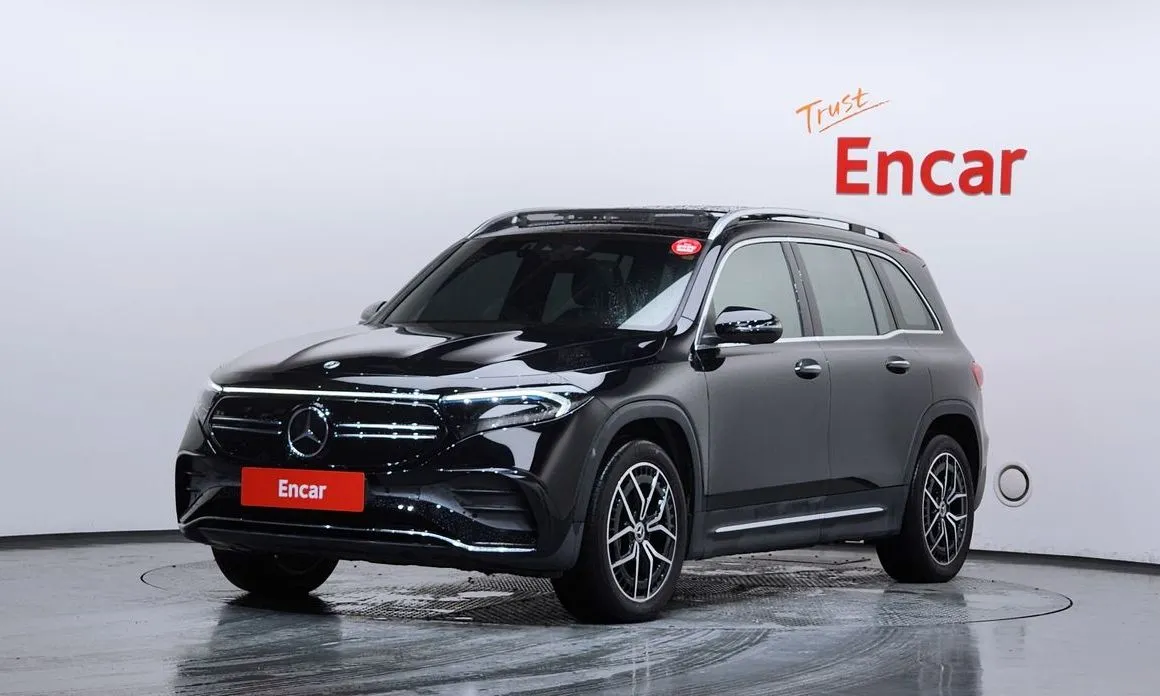 Mercedes-Benz EQB — фото 1