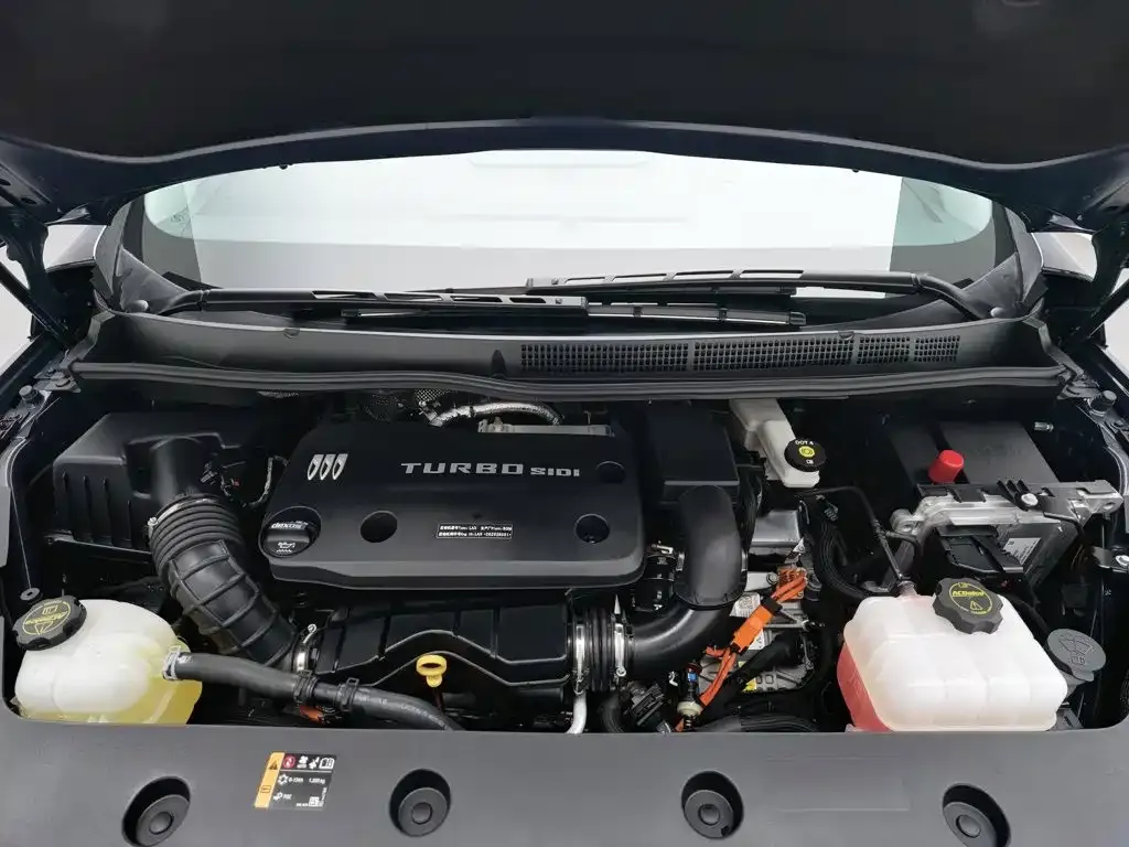 Buick GL8 Hybrid — фото 10