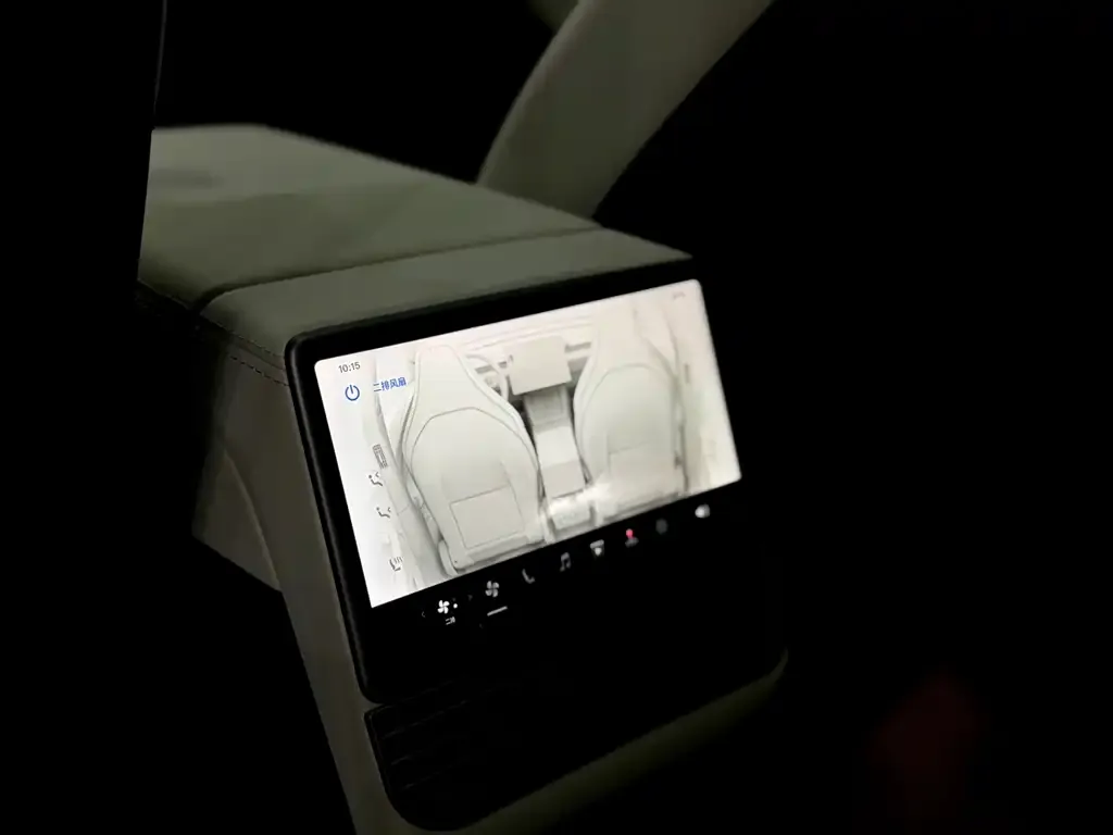 Tesla Model Y L — фото 3