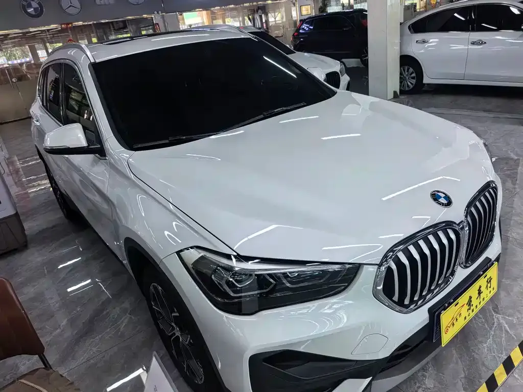BMW X1 — фото 2