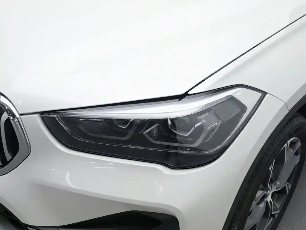 BMW X1 — фото 4