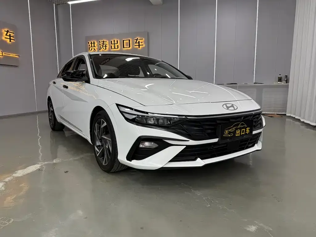 Hyundai Elantra — фото 9