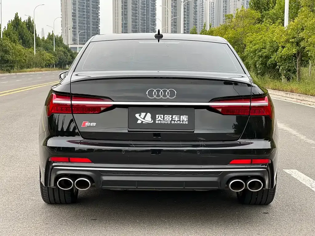 Audi S6 — фото 9