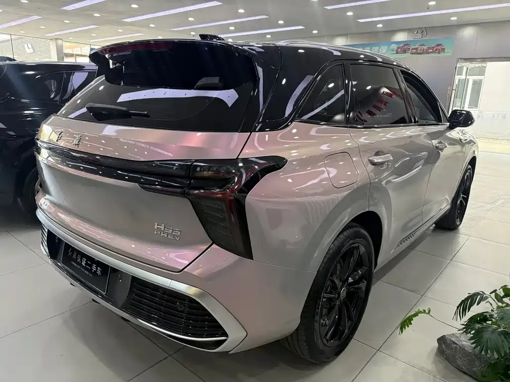 Hongqi HS3 PHEV — фото 8