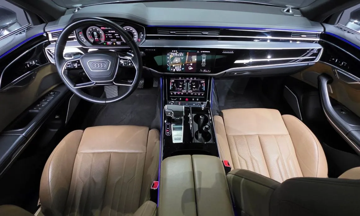 Audi A8 — фото 6