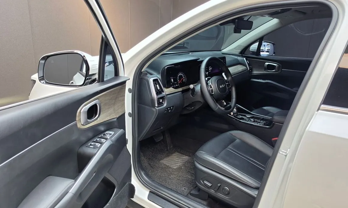Kia Sorento — фото 6