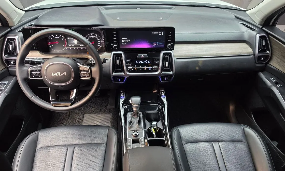 Kia Sorento — фото 10