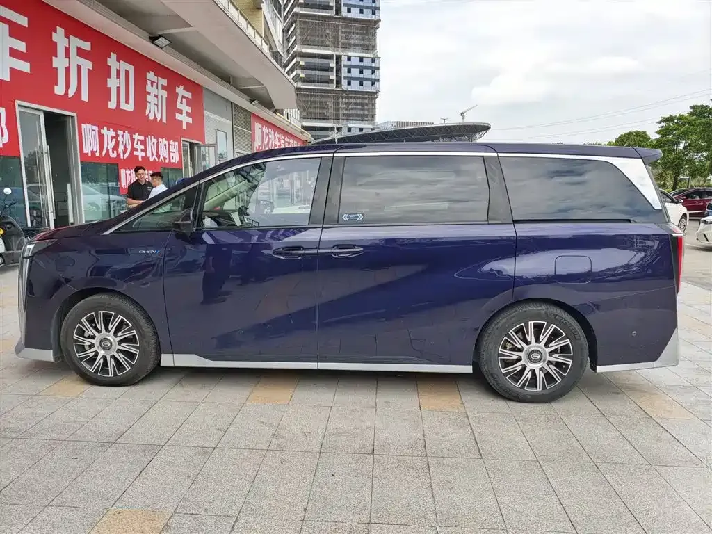 GAC Motor Trumpchi E9 — фото 7