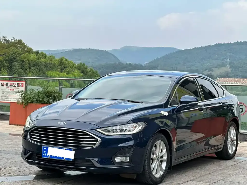 Ford Mondeo — фото 1