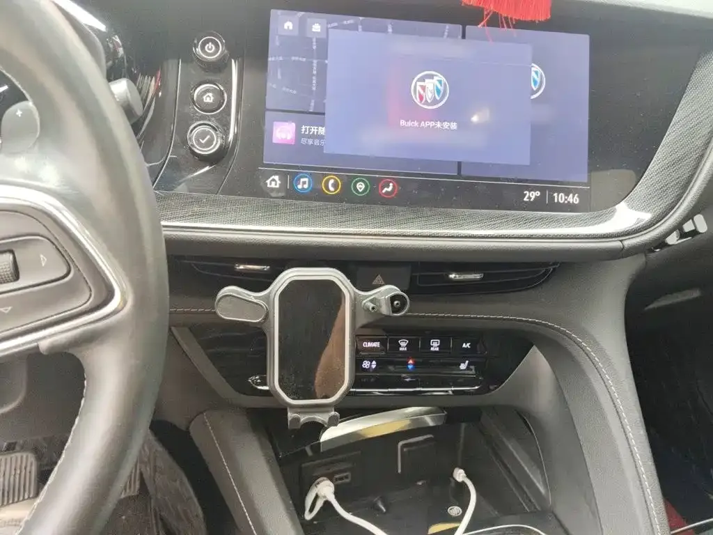 Buick Envision Plus — фото 5