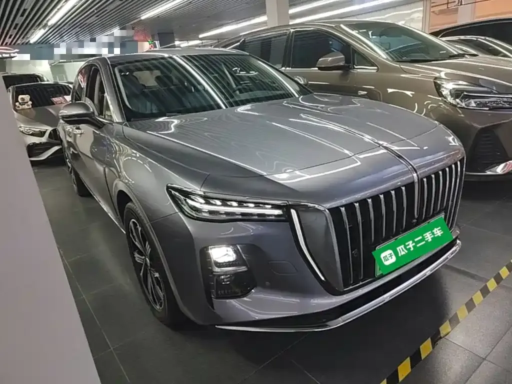 Hongqi H5 PHEV — фото 9