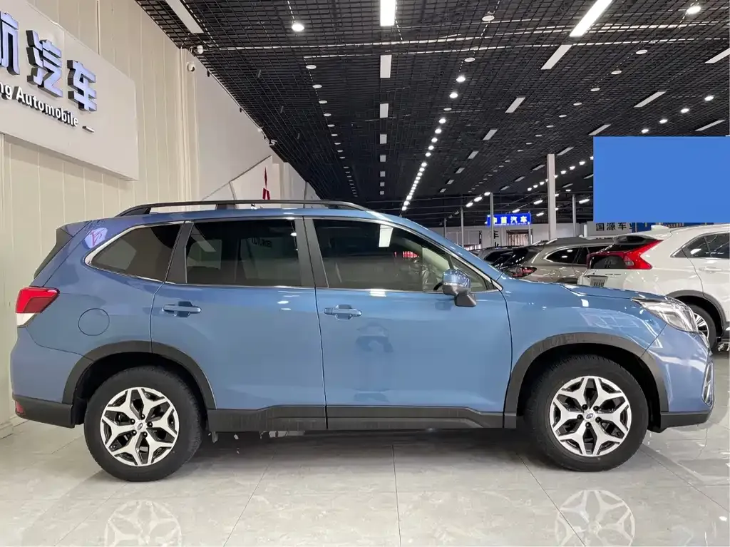 Subaru Forester — фото 4