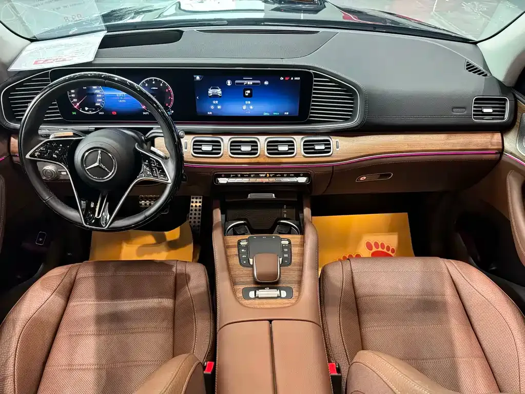 Mercedes-Benz GLS — фото 8