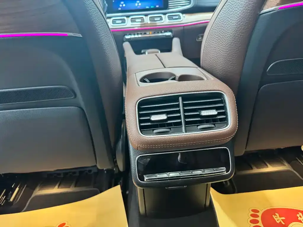 Mercedes-Benz GLS — фото 2