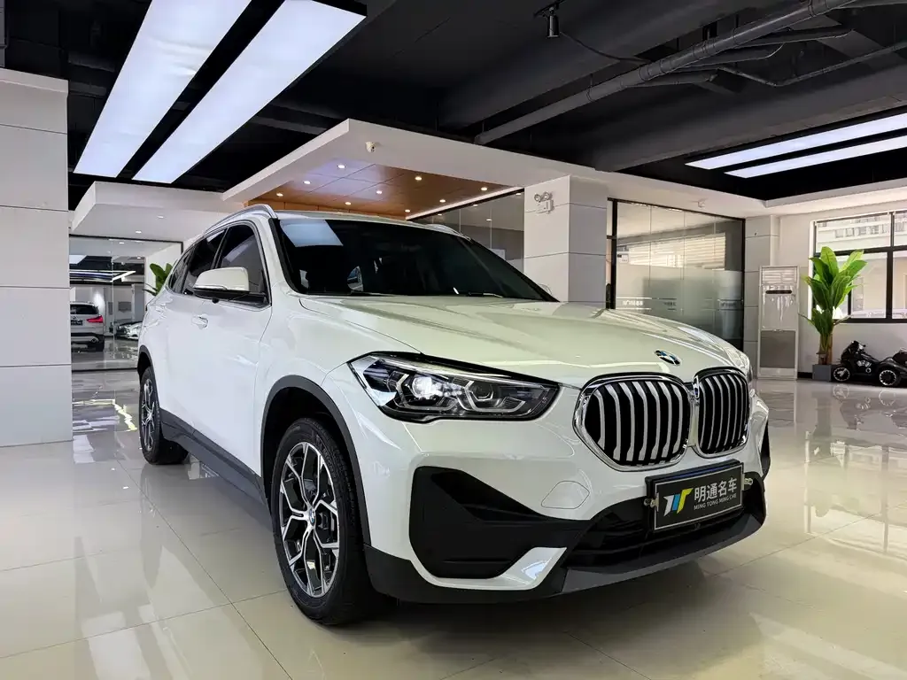 BMW X1 — фото 4