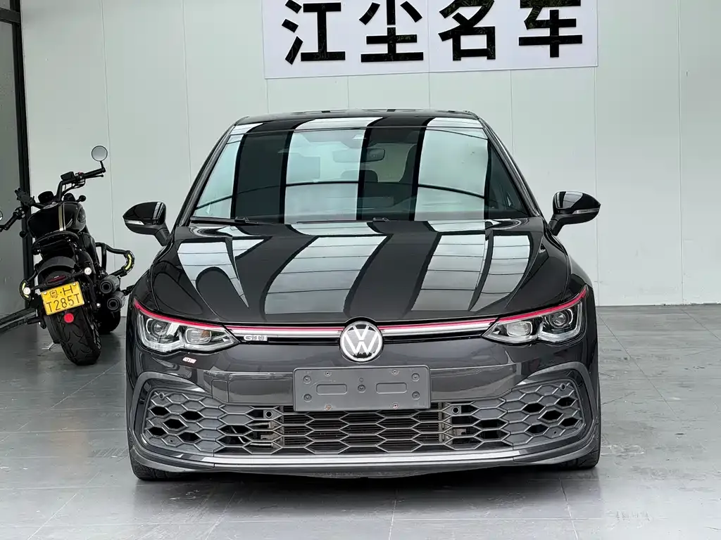 Volkswagen Golf GTI — фото 7