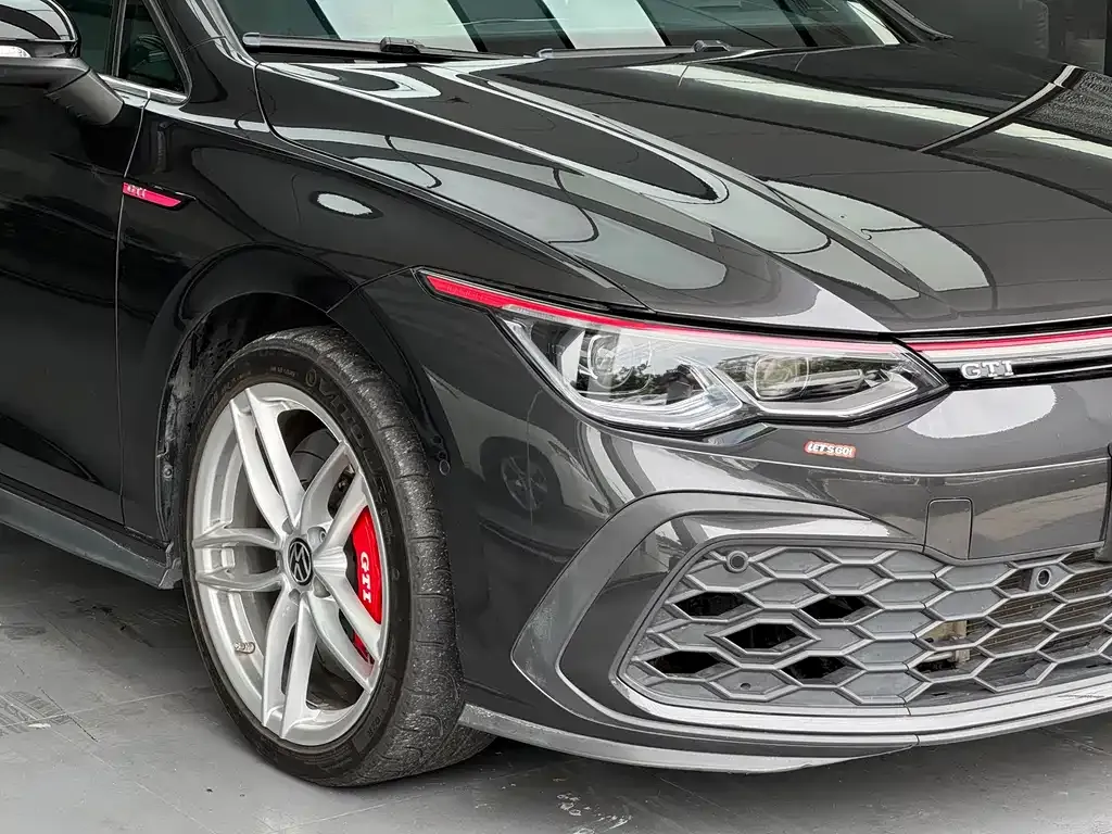 Volkswagen Golf GTI — фото 3