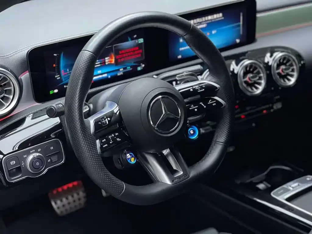 Mercedes-Benz A-Class AMG (Import) — фото 3