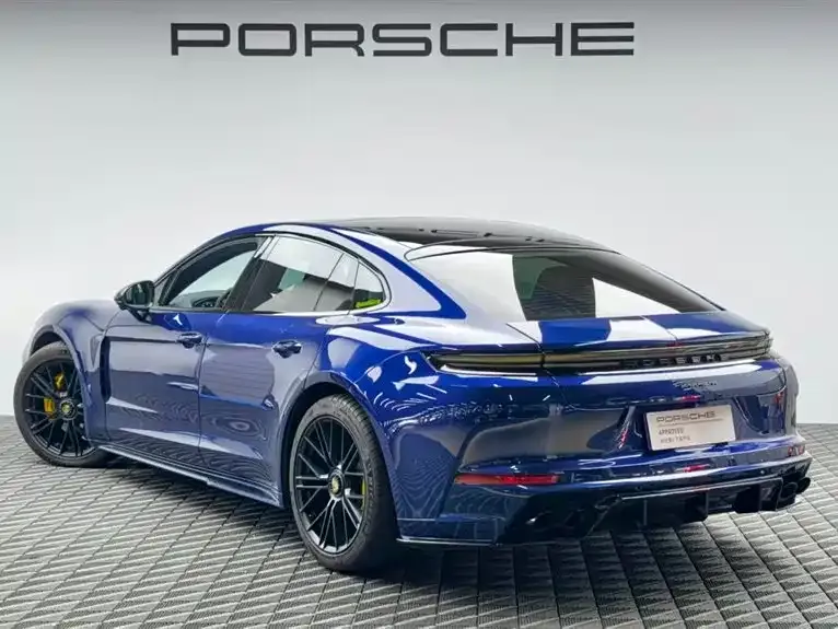 Porsche Panamera — фото 10