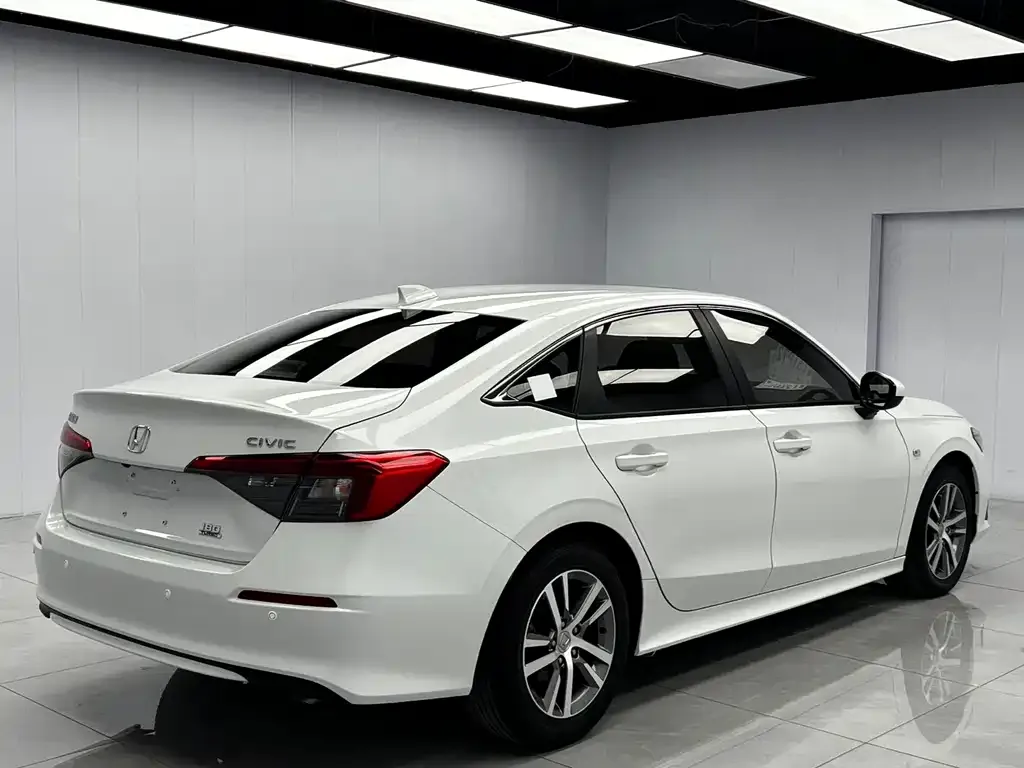 Honda Civic — фото 9