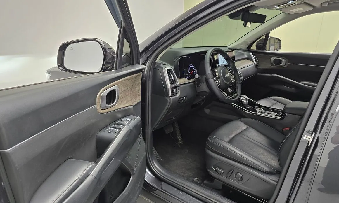 Kia Sorento — фото 9