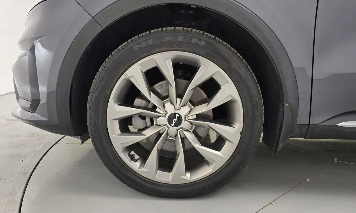 Kia Sorento — фото 5