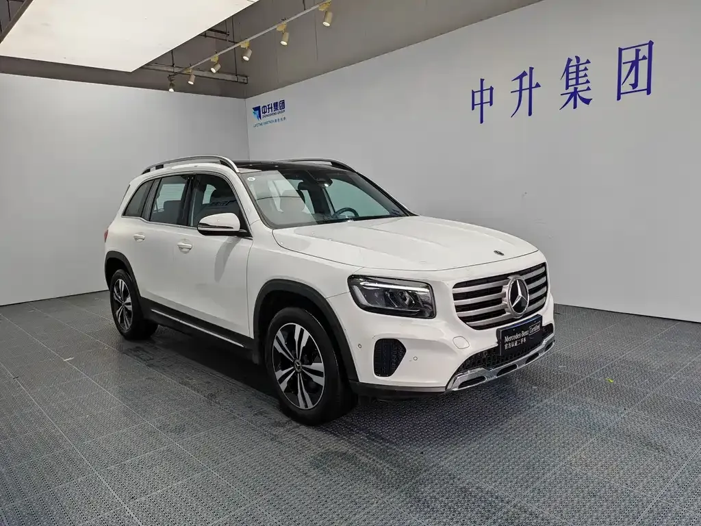 Mercedes-Benz GLB — фото 7