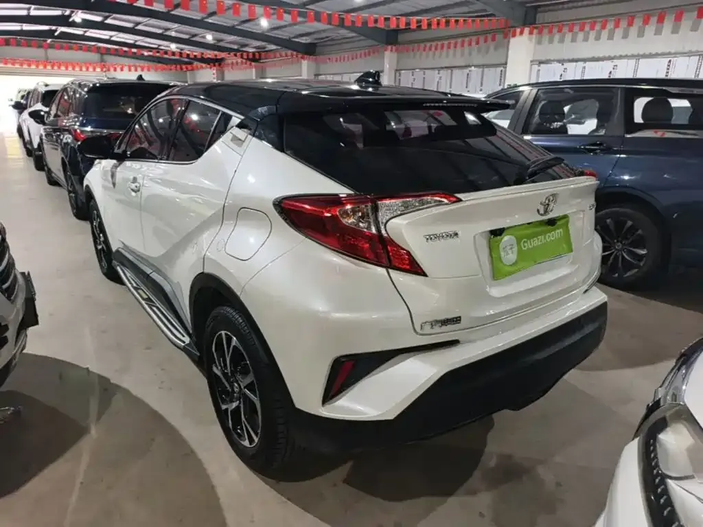 Toyota C-HR — фото 7