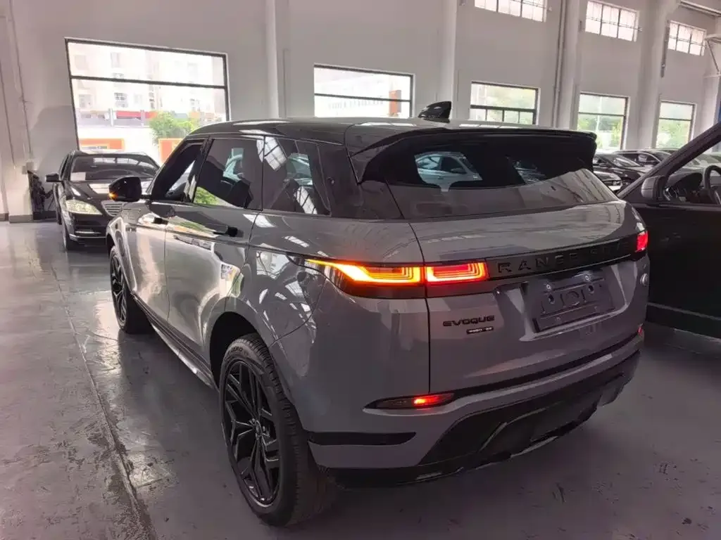 Land Rover Evoque — фото 10