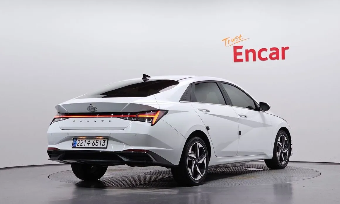 Hyundai AVANTE — фото 3