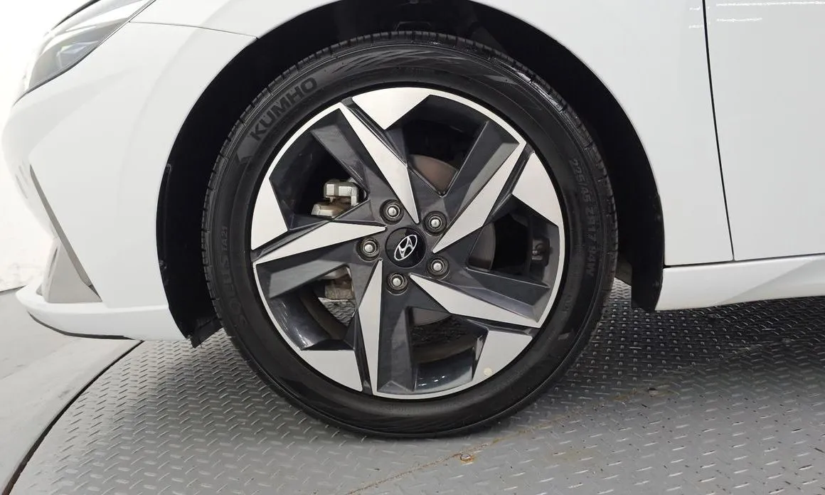 Hyundai AVANTE — фото 7