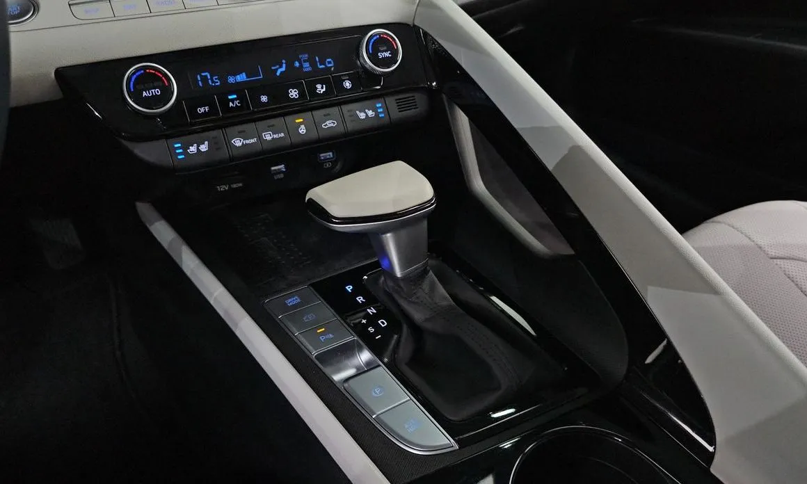 Hyundai AVANTE — фото 6