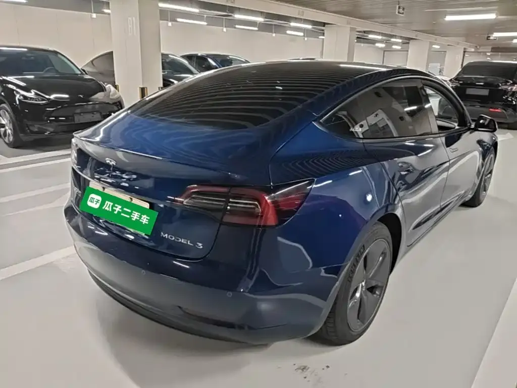Tesla Model 3 — фото 8