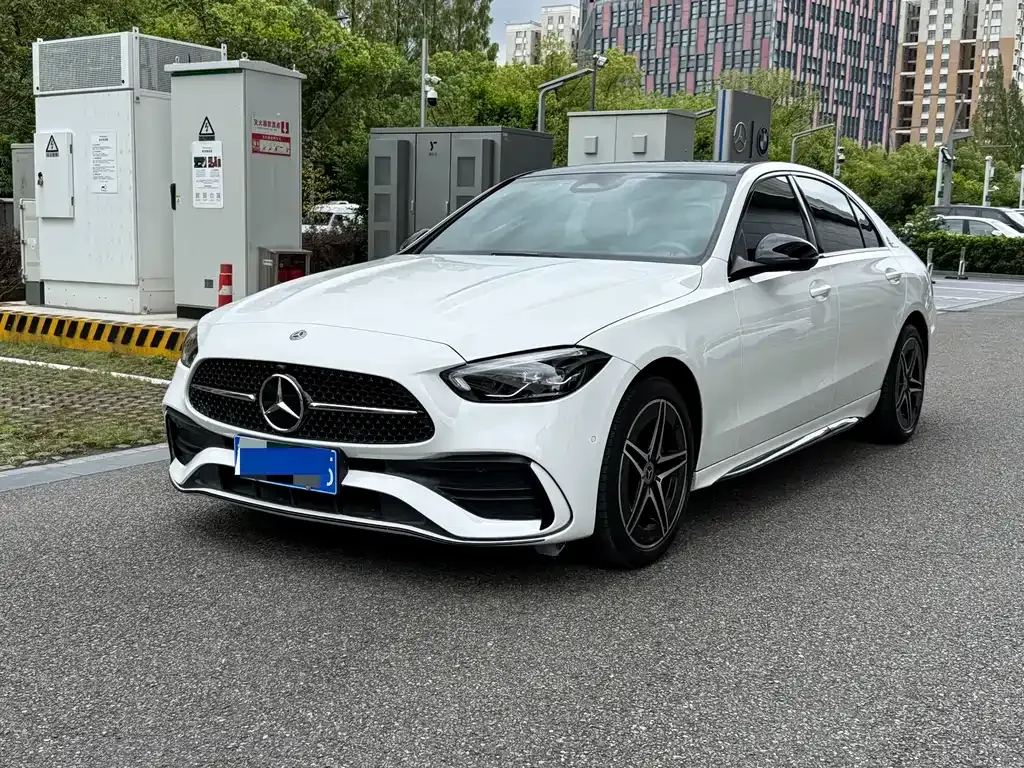 Mercedes-Benz C-Class — фото 1