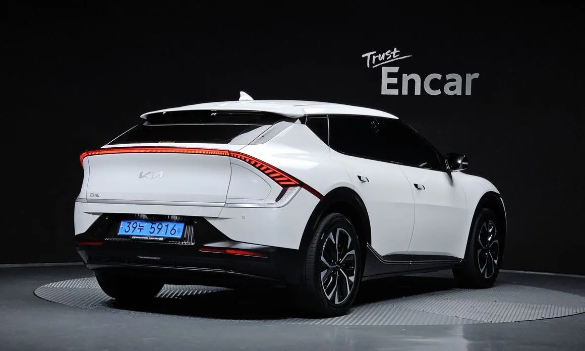 Kia EV6 — фото 6