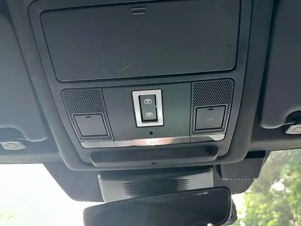 Land Rover Discovery Sport — фото 2
