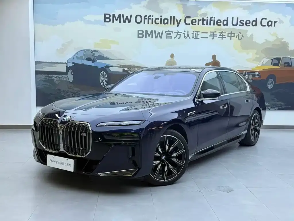 BMW M760Le — фото 3