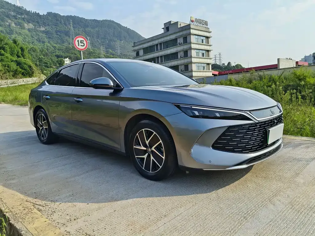 BYD Qin L — фото 10