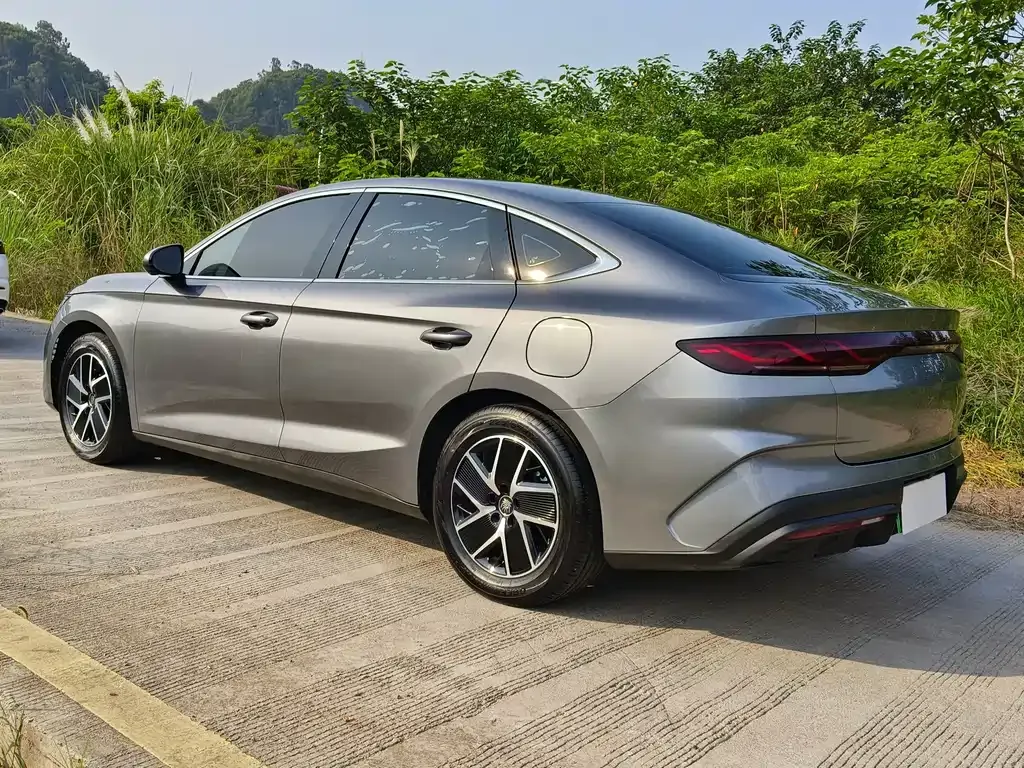 BYD Qin L — фото 7
